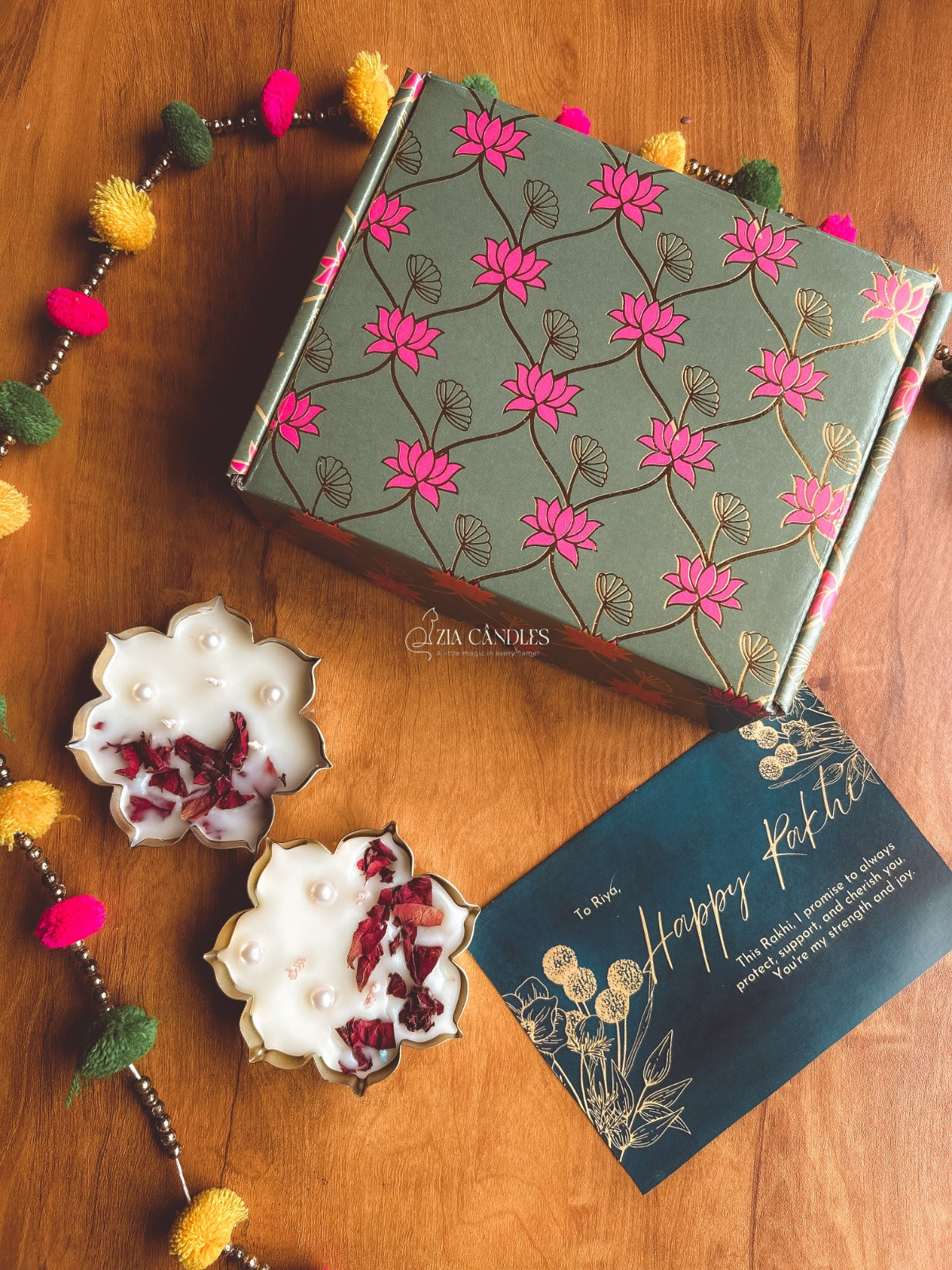Lotus Urli Hamper (set of 2)
